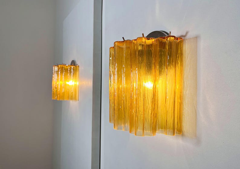 Murano vägglampa Tubular Honey