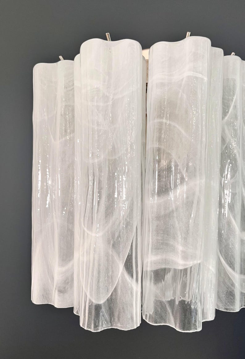 Vägglampa Tubular Milky Swirl