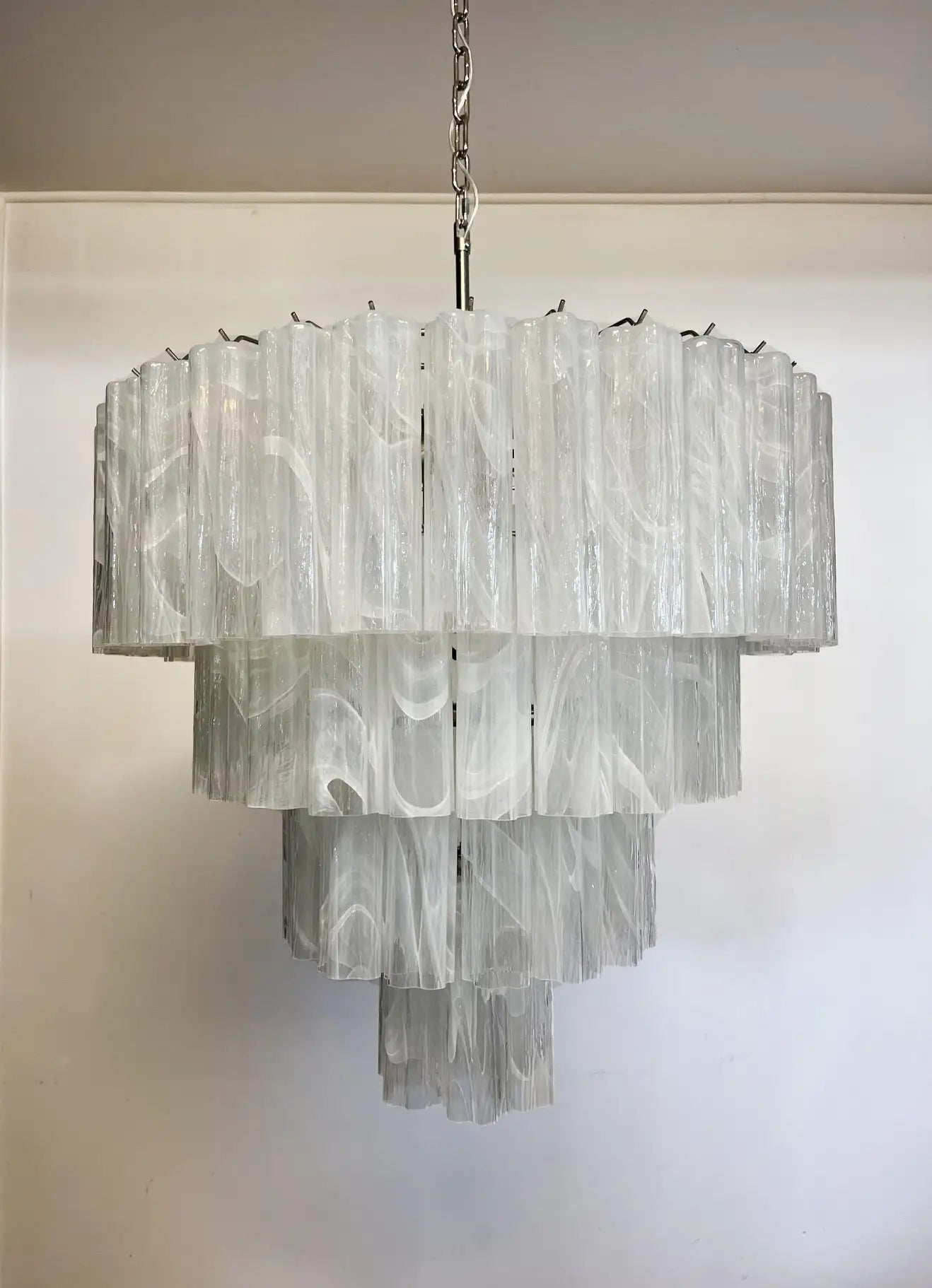 Murano ceiling chandelier Tubular Ø66 - 48 marbled white glasses