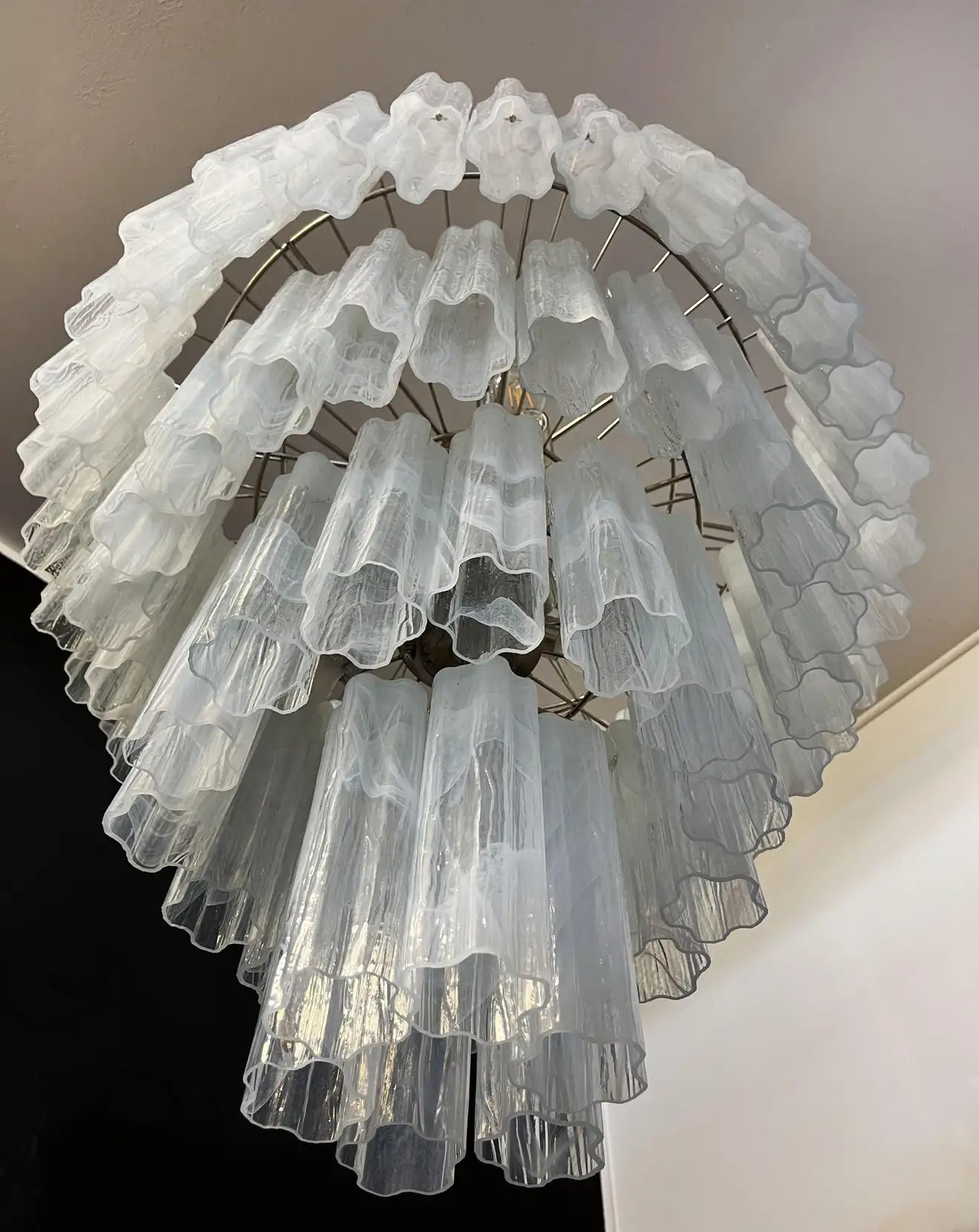 Murano ceiling chandelier Tubular Ø66 - 48 marbled white glasses