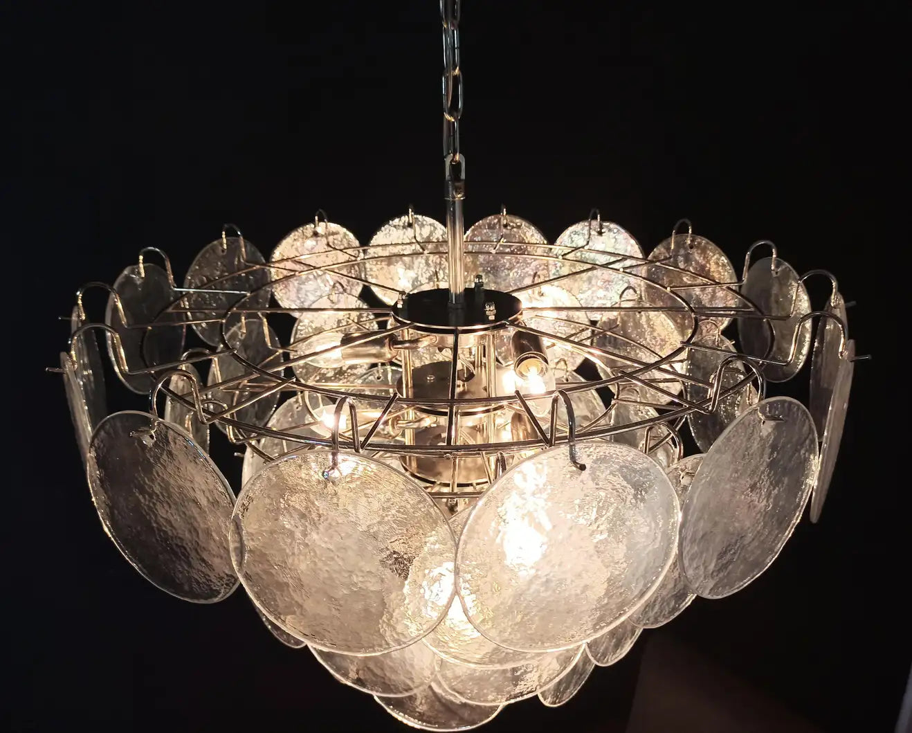 Murano chandelier Iris Ø70 - 57 iridescent glasses