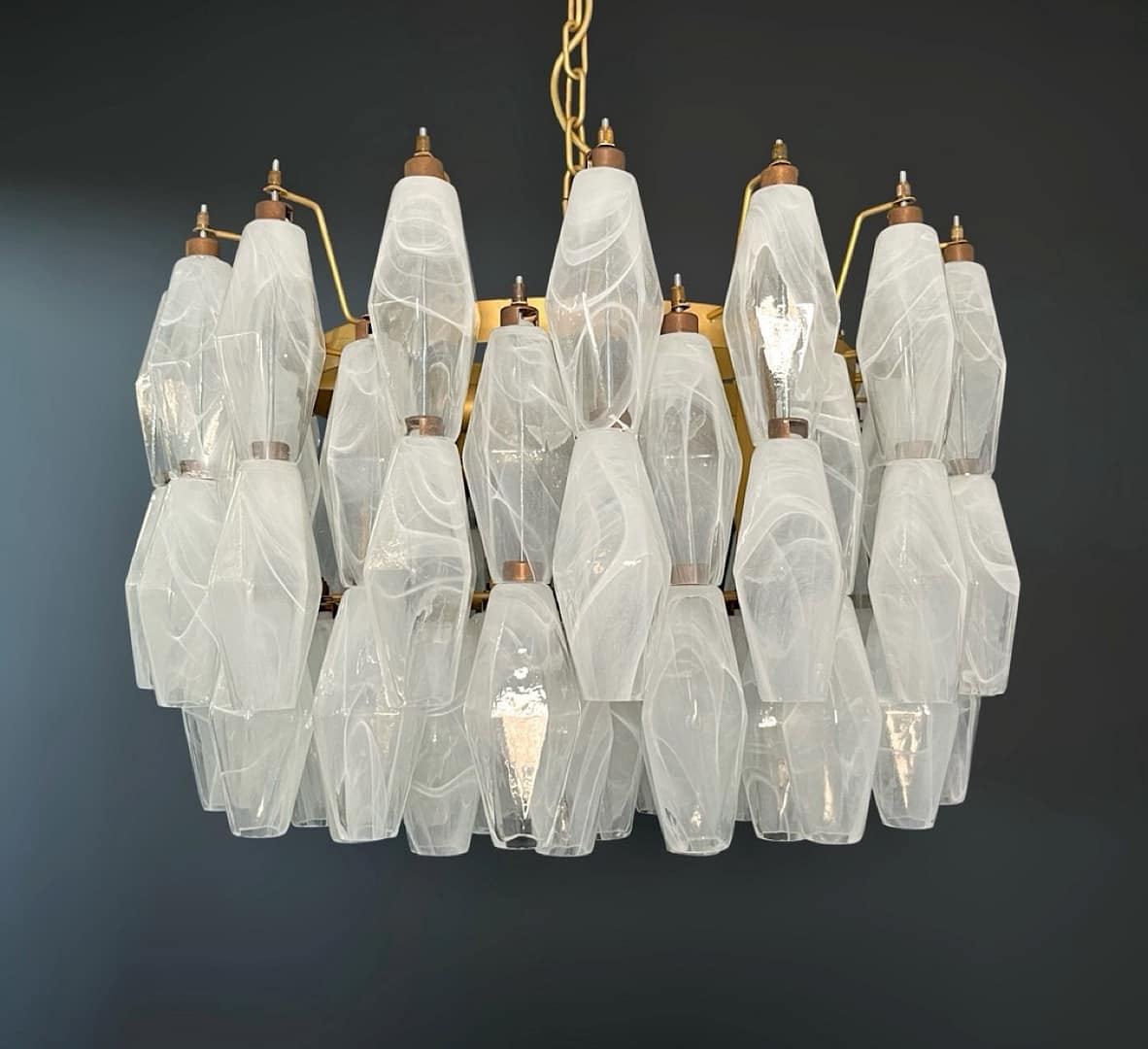 Murano takkrona Poliedri Ø60 - 107 glas - Milky White