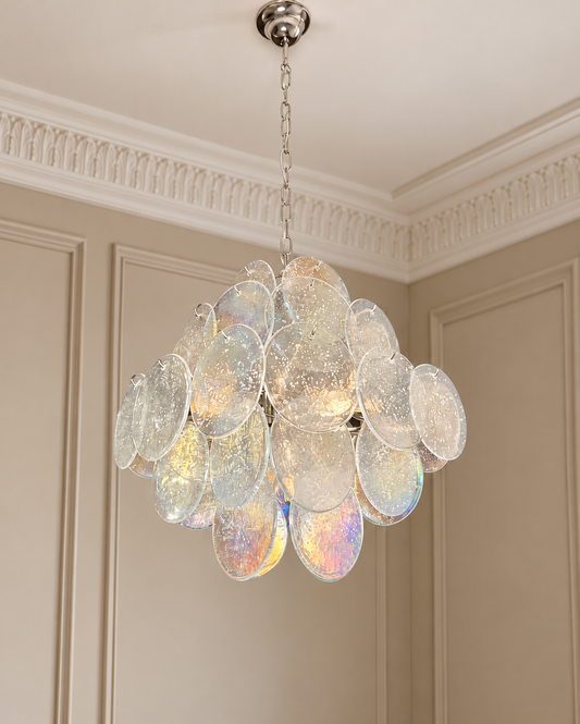 Murano takkrona Iris Ø50 - 36 iriserande glas i varm klassisk takmiljö